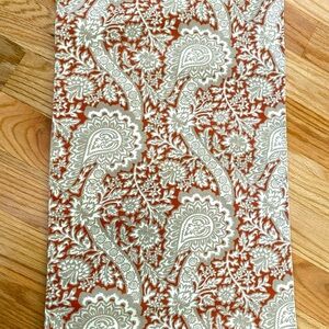 Williams Sonoma Long Table Runner French Country 108’ X 16’ Paisley Floral